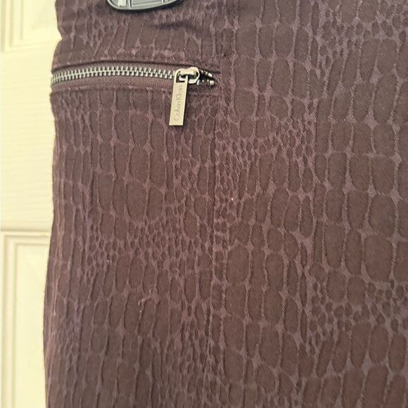 Calvin Klein burgundy/brown size medium pants - Picture 2 of 4
